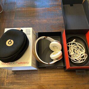 Beats Solo 3 Wireless Special Gold Edition ~ USED with Box/Case/Cords